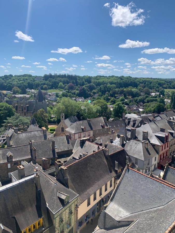 Hotel La Cour Des Ursulines Josselin Esterno foto