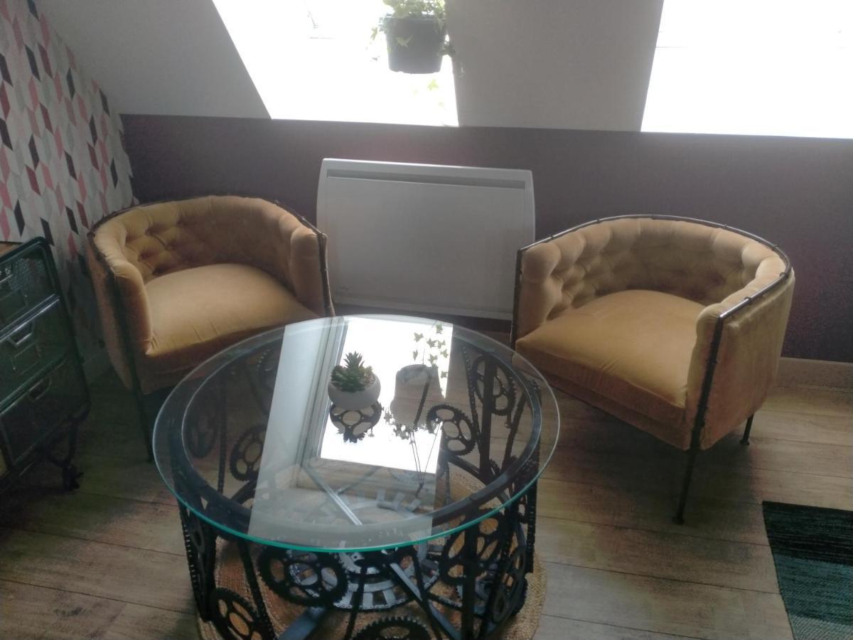 Hotel La Cour Des Ursulines Josselin Esterno foto